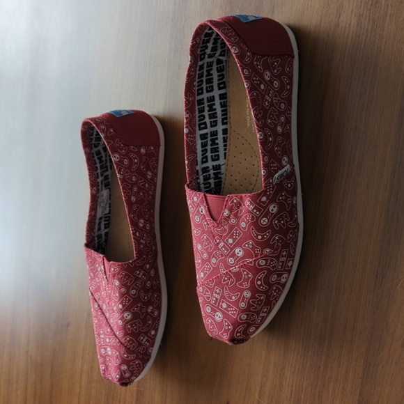 Toms canvas shoes - size W8 - Picture 2 of 6
